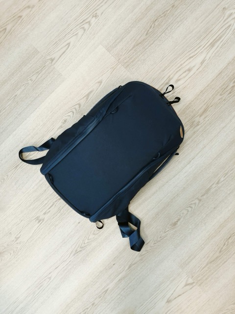 Peak Design Everyday Zip 20 litres.